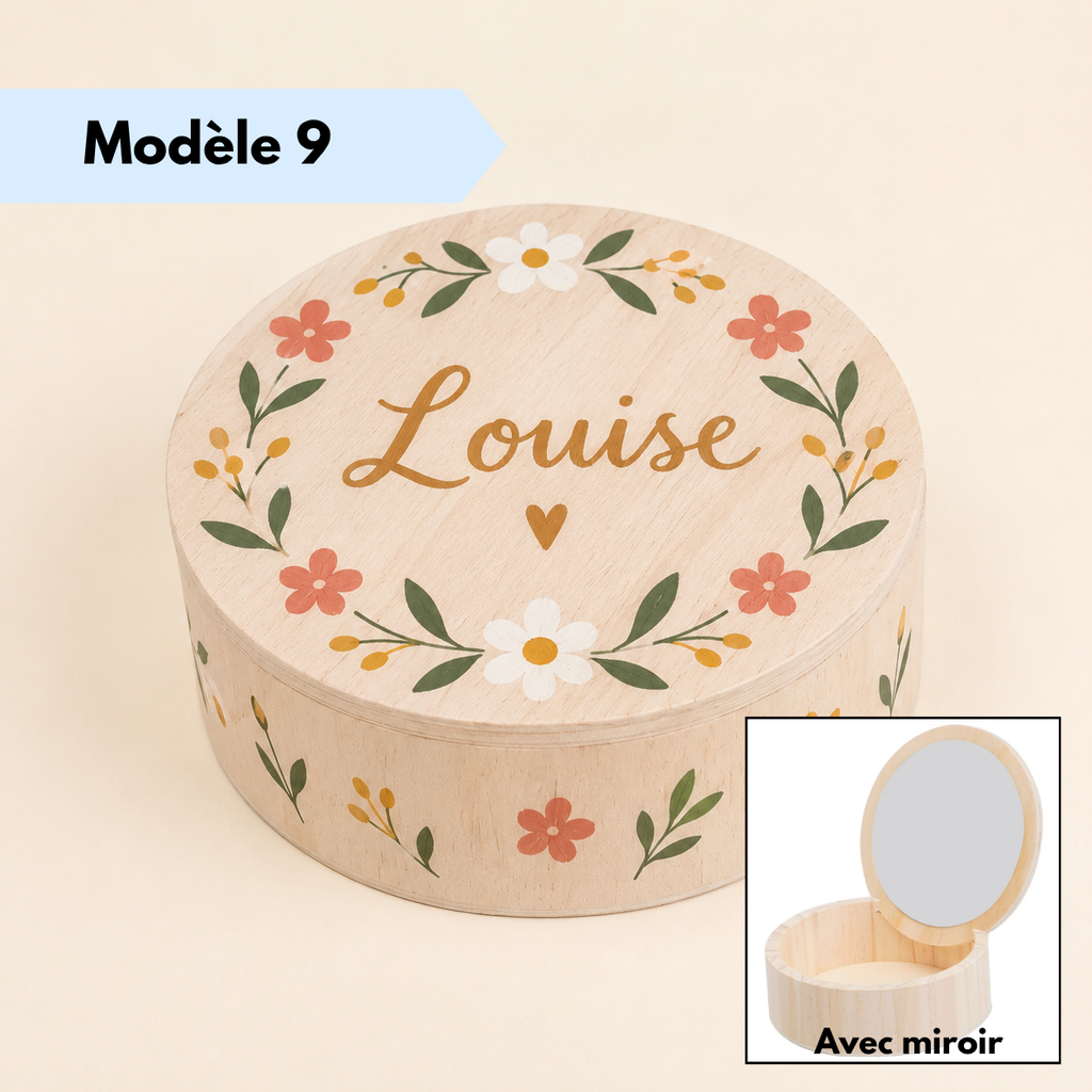 Boîte à bijoux ronde en bois naturel décorée avec un prénom personnalisé