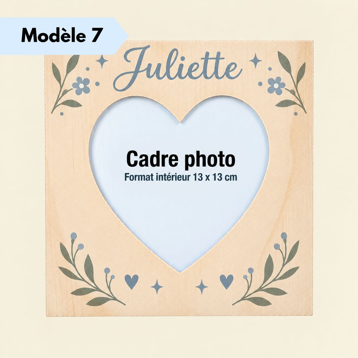 Cadre photo décoratif en bois avec prénom personnalisé sous le cœur
