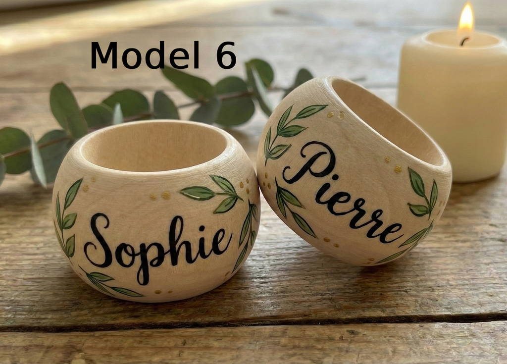 Rond de serviette en bois personnalisé avec prénom peint à la main